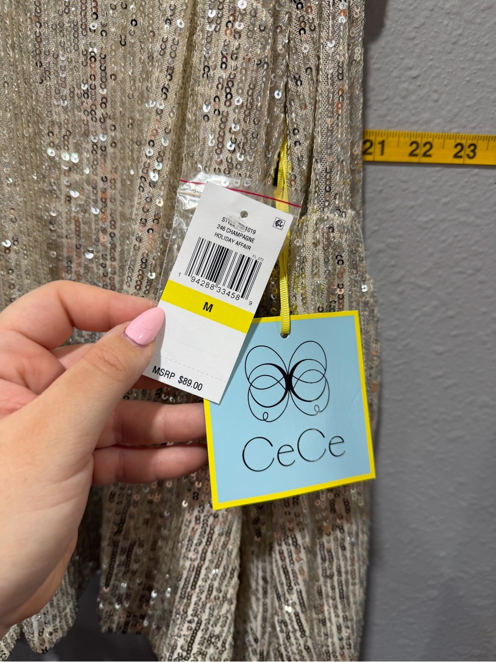 NWT CeCe Champagne Sequin Cold Shoulder Holiday Blouse Size Medium - Picture 4 of 7